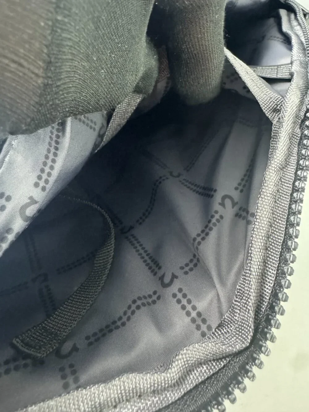 True Religion zip around